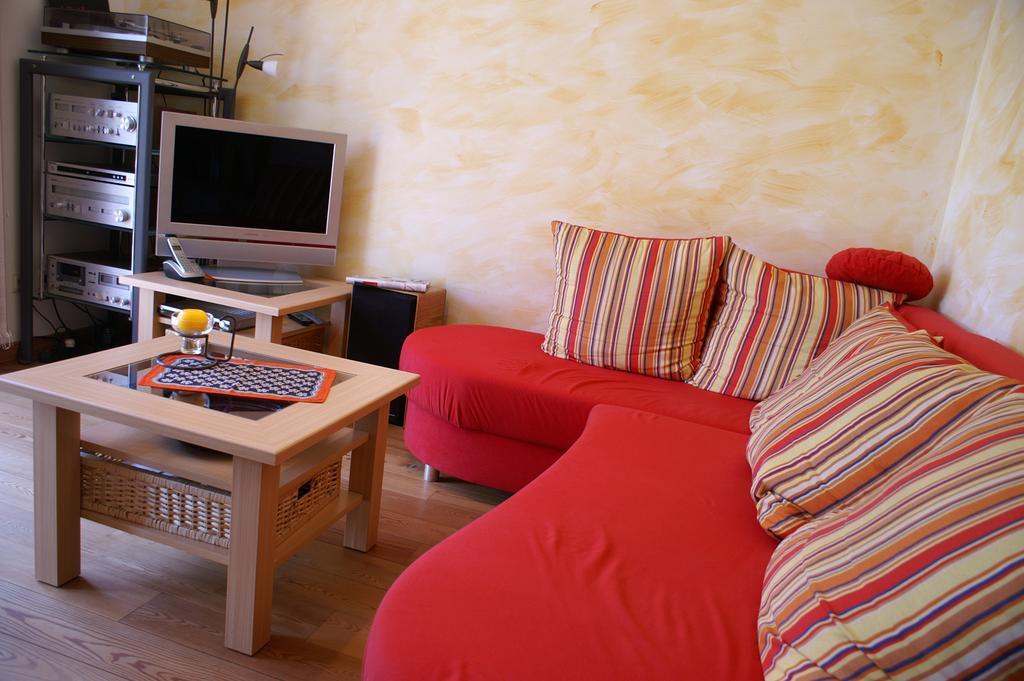 Emkendorf - An Den Teichen Appartement Buitenkant foto